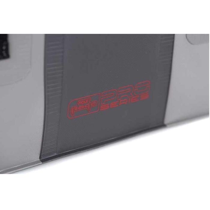 /environment/cache/images/productGfx_142871_700_700/fox-rage-pro-series-welded-bag-3.jpg