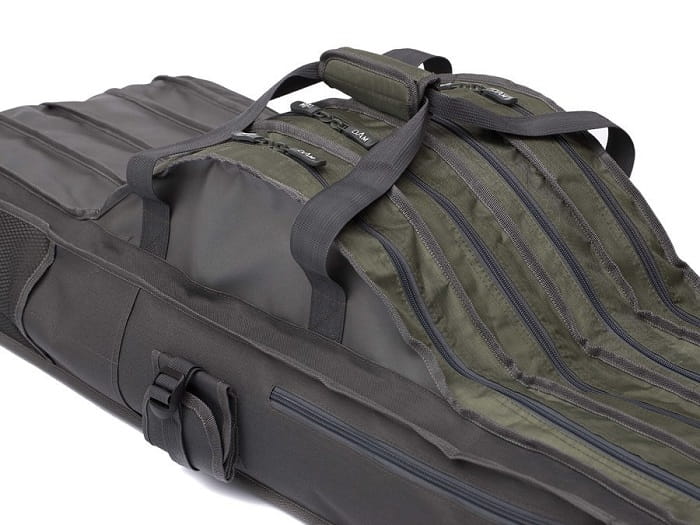/environment/cache/images/productGfx_46551_700_700/pokrowce-na-wedki-multi-compartment-rod-bags-jb.jpg